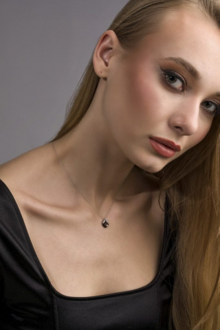 Mankenli Ürün Çekimi BRK00369 683x1024